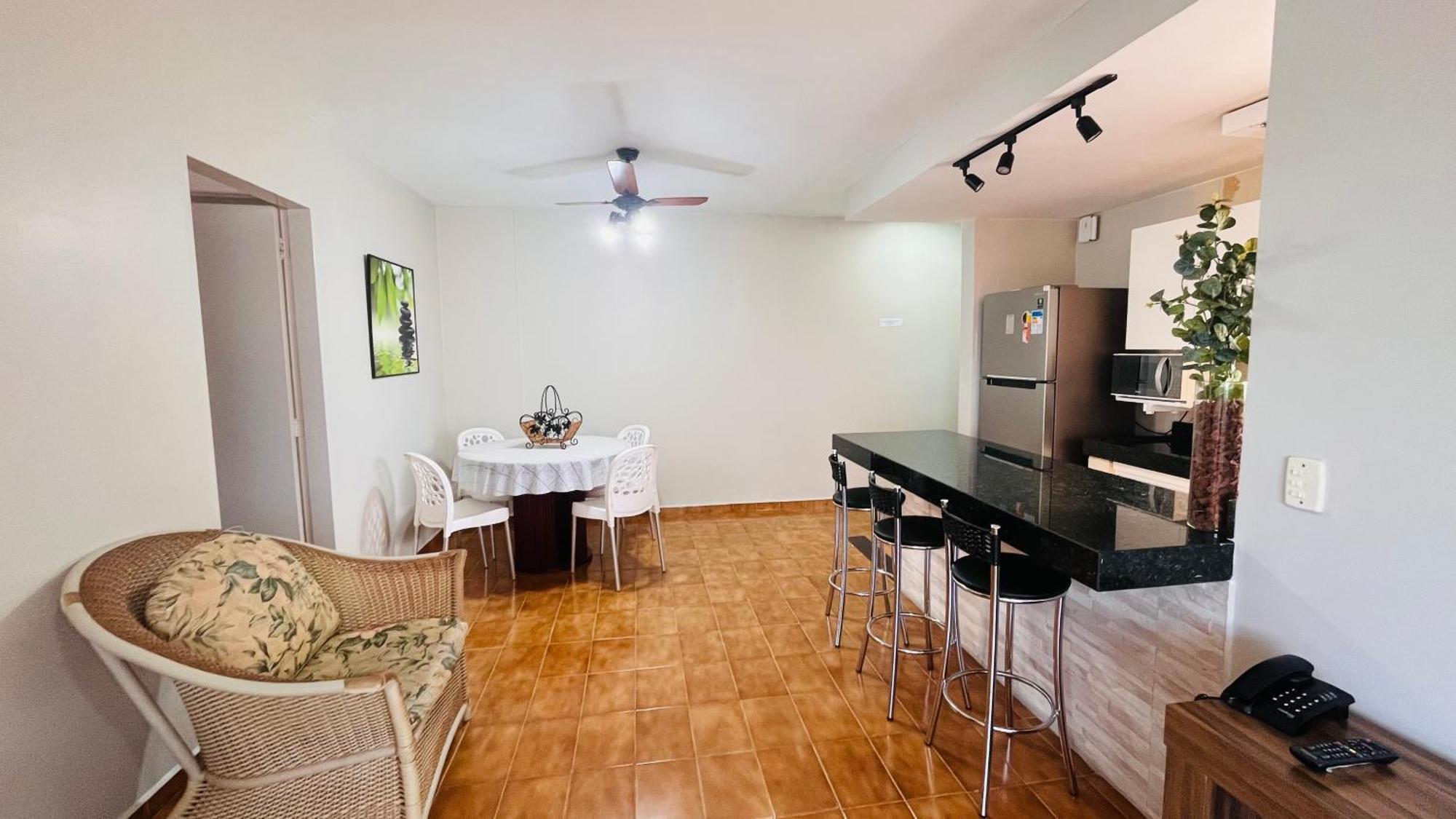 House Relax Parque Das Aguas Quentes - Ape 2 Quartos Caldas Novas Ngoại thất bức ảnh