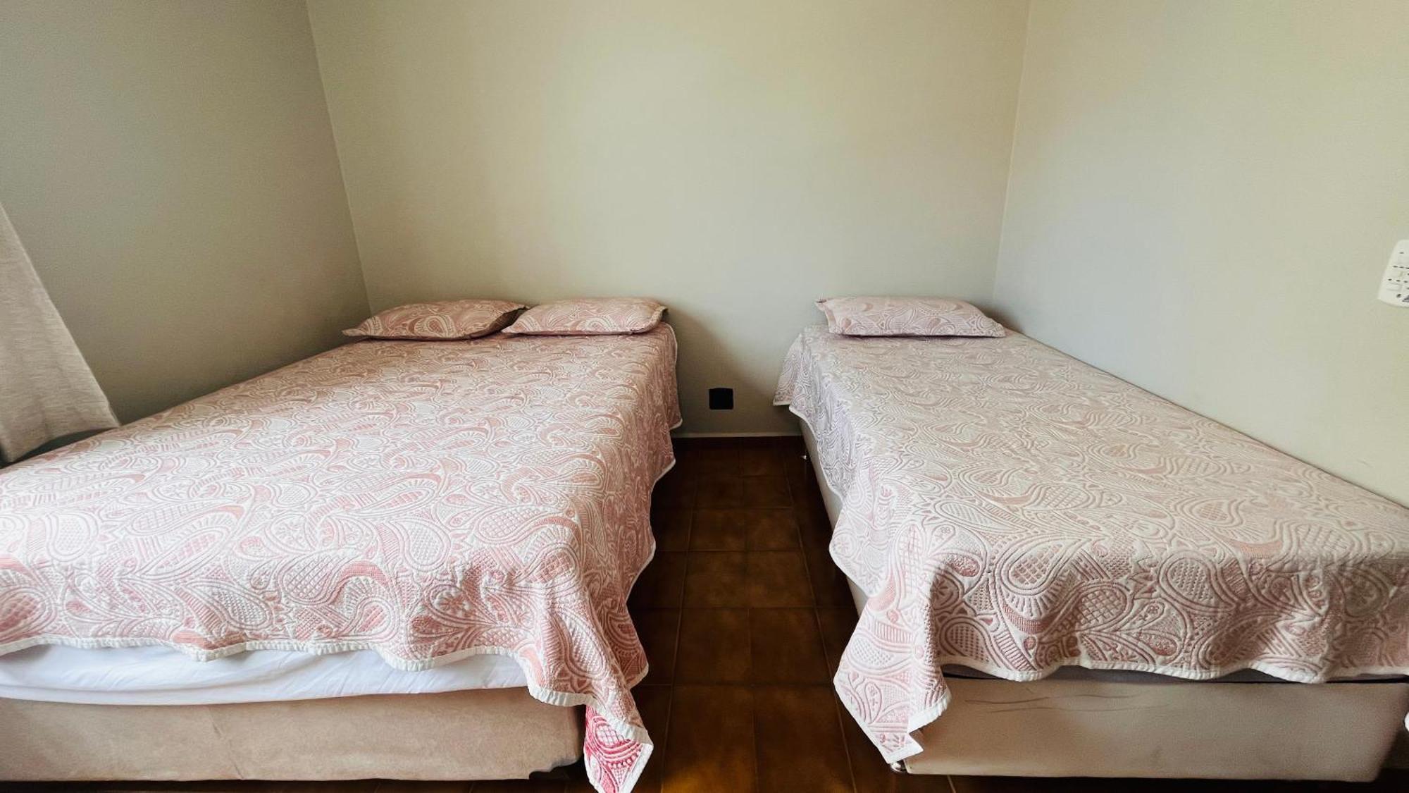 House Relax Parque Das Aguas Quentes - Ape 2 Quartos Caldas Novas Ngoại thất bức ảnh